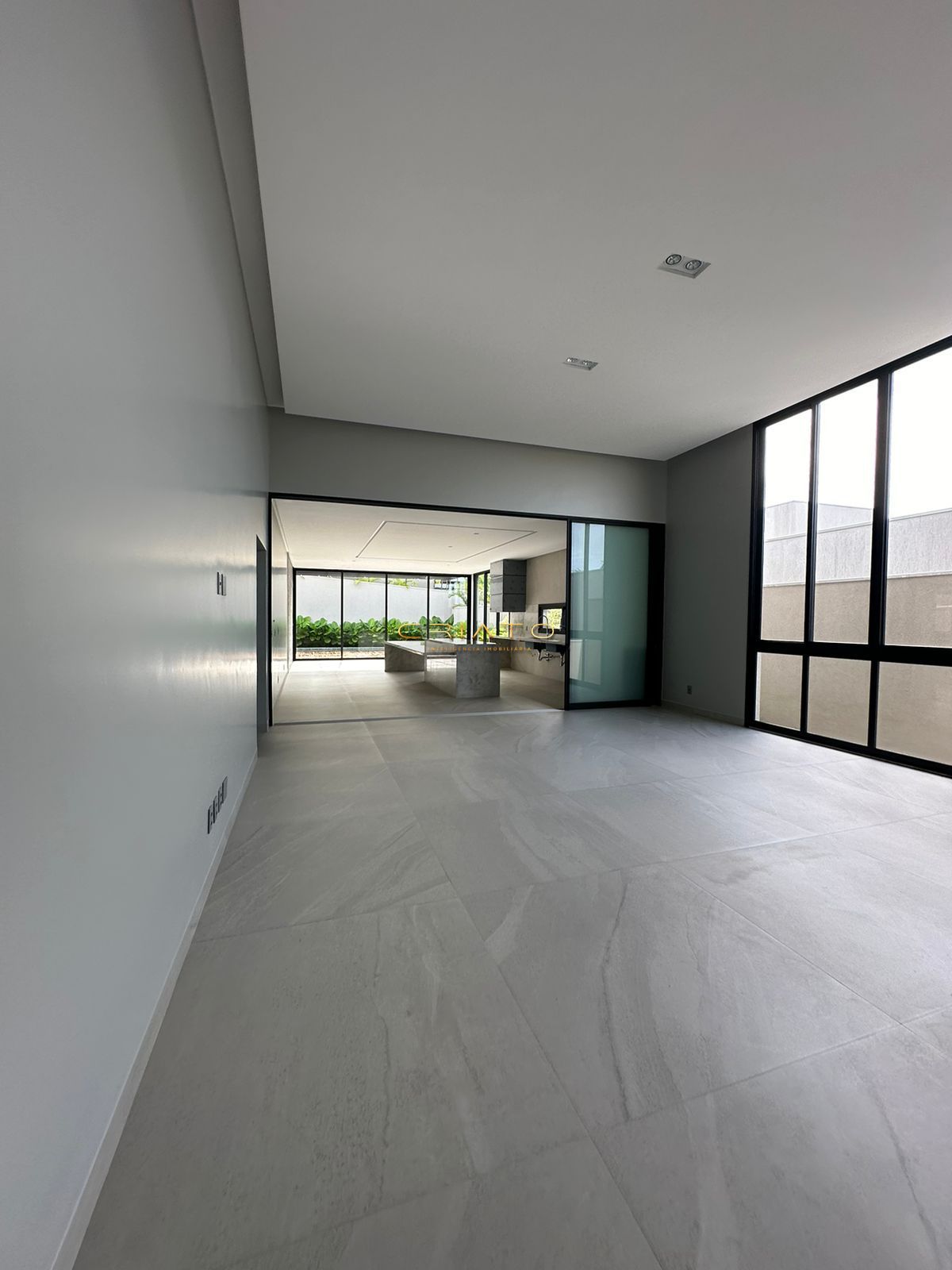 Casa de Condomínio à venda com 4 quartos, 305m² - Foto 14