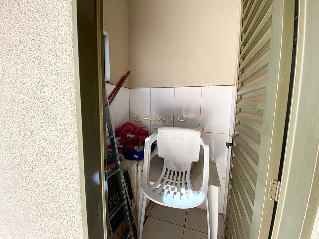 Casa à venda com 3 quartos, 113m² - Foto 17