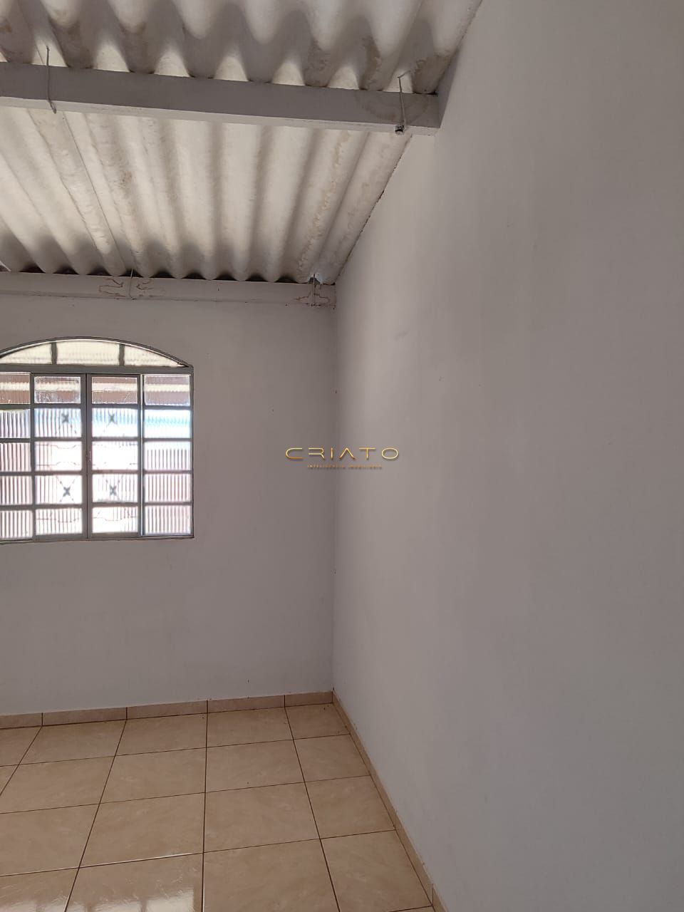 Casa à venda com 5 quartos, 200m² - Foto 4