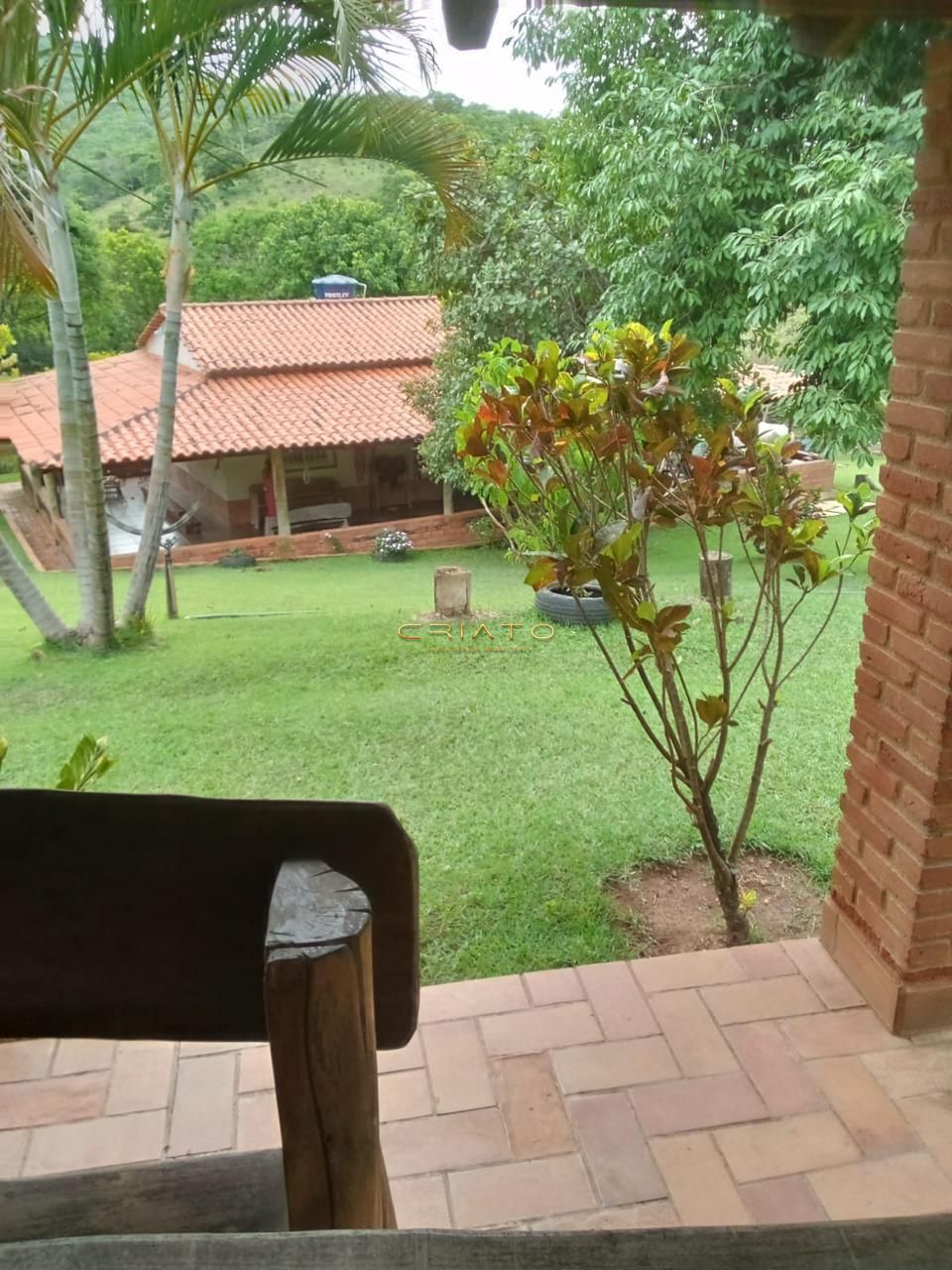 Chácara à venda com 3 quartos, 200m² - Foto 12