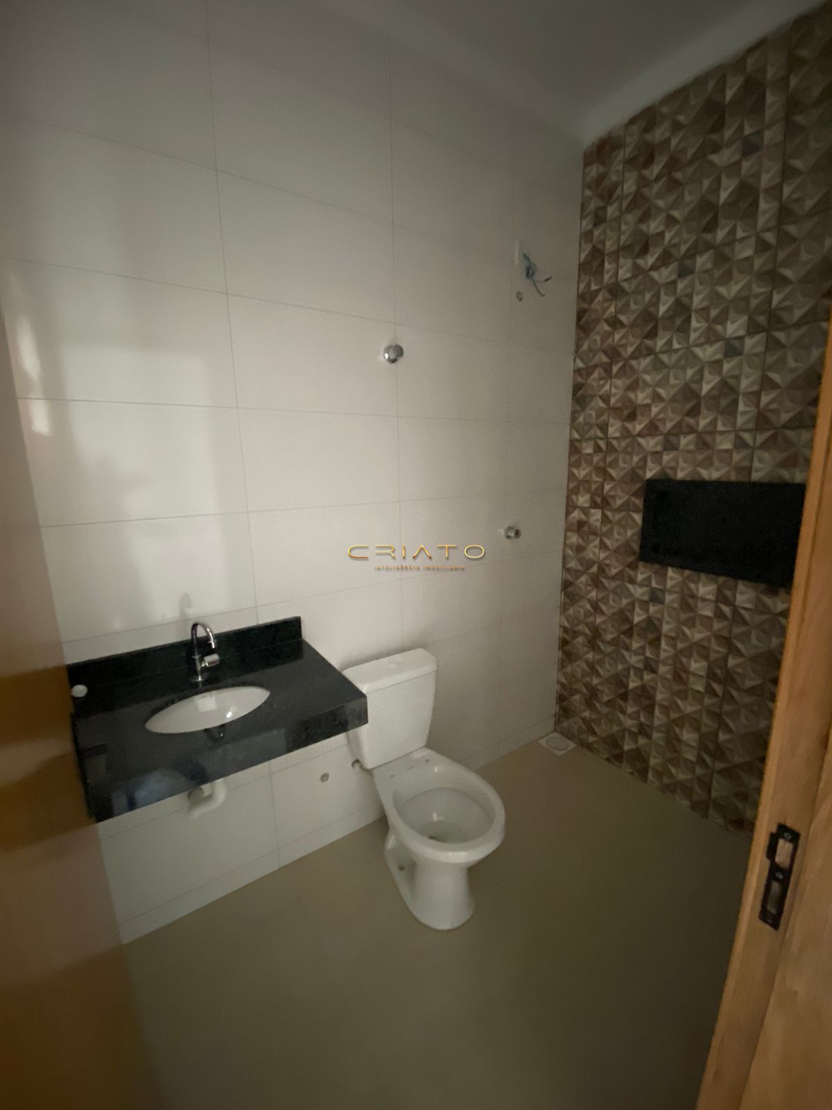 Casa à venda com 2 quartos, 70m² - Foto 8