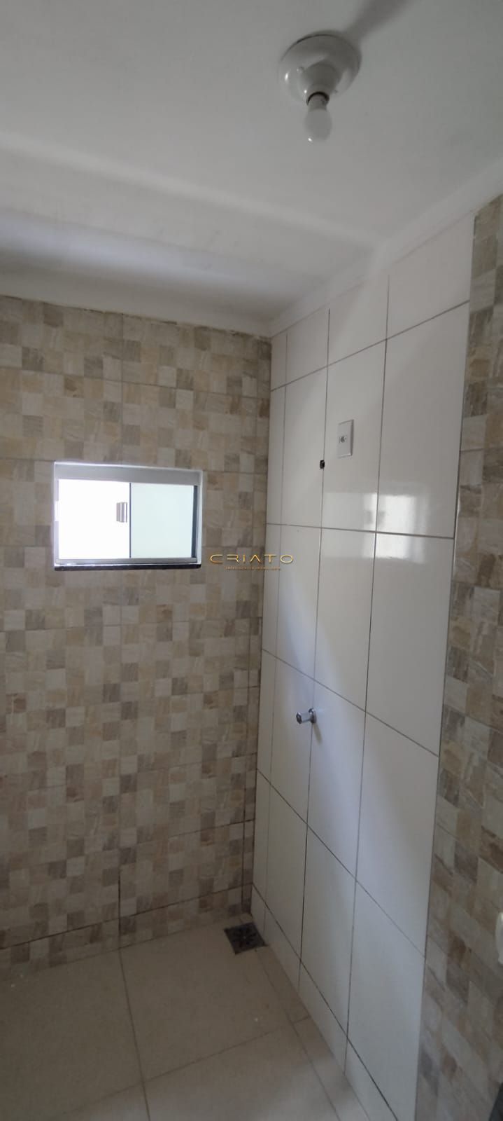 Casa à venda com 2 quartos, 92m² - Foto 2