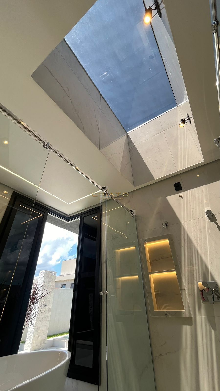 Casa de Condomínio à venda e aluguel com 4 quartos, 320m² - Foto 17