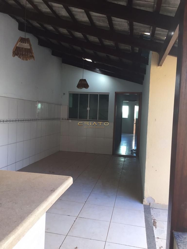 Casa à venda com 2 quartos, 200m² - Foto 12