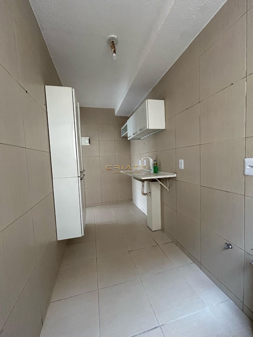 Apartamento com 2 Dormitórios à venda, 46 m² por R$ 170.000,00 Apartamento com 2 Dormitórios à venda, 46 m² por R$ 170.000,00
