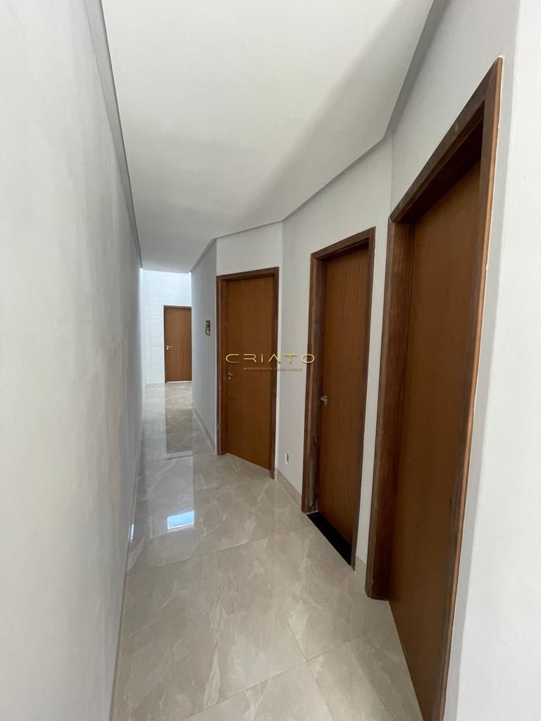 Casa térrea com 3/4 sendo 1 suíte no jardim tropical, aparec