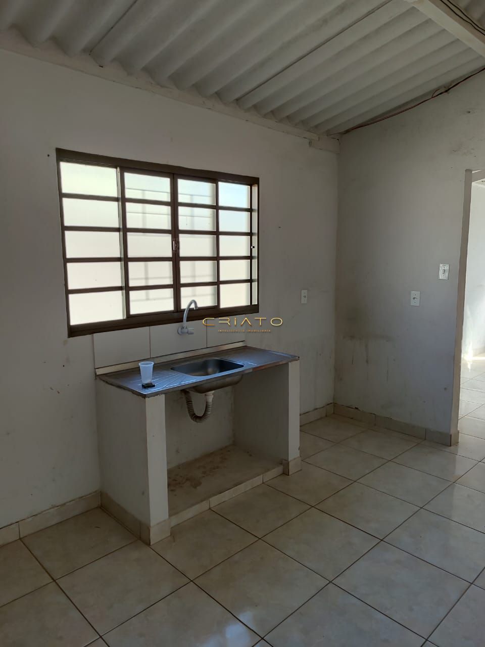 Casa à venda com 5 quartos, 200m² - Foto 14