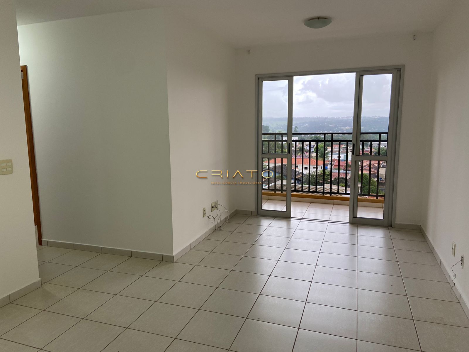 Apartamento à venda com 3 quartos, 78m² - Foto 2