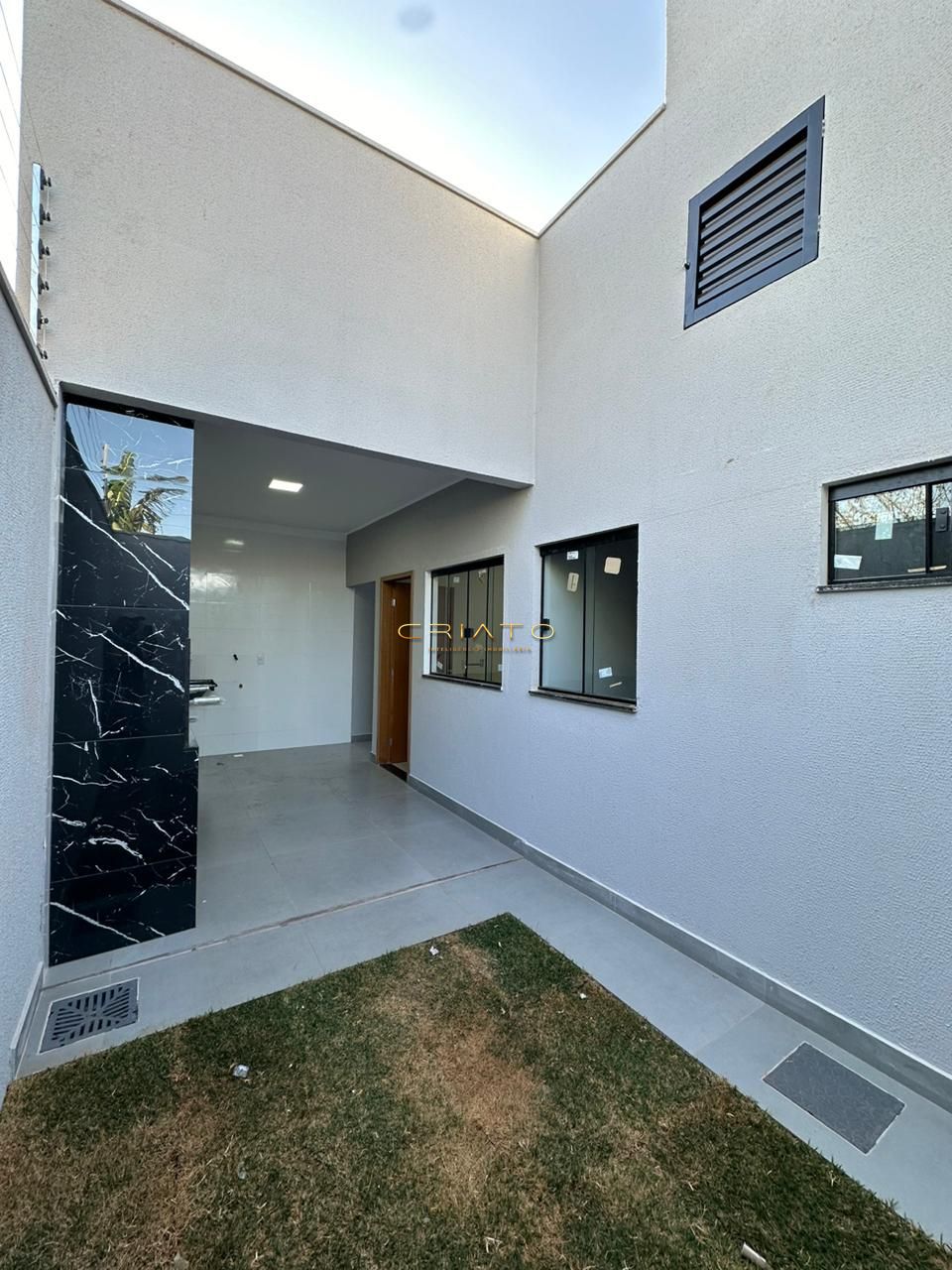 Casa à venda com 3 quartos, 105m² - Foto 3