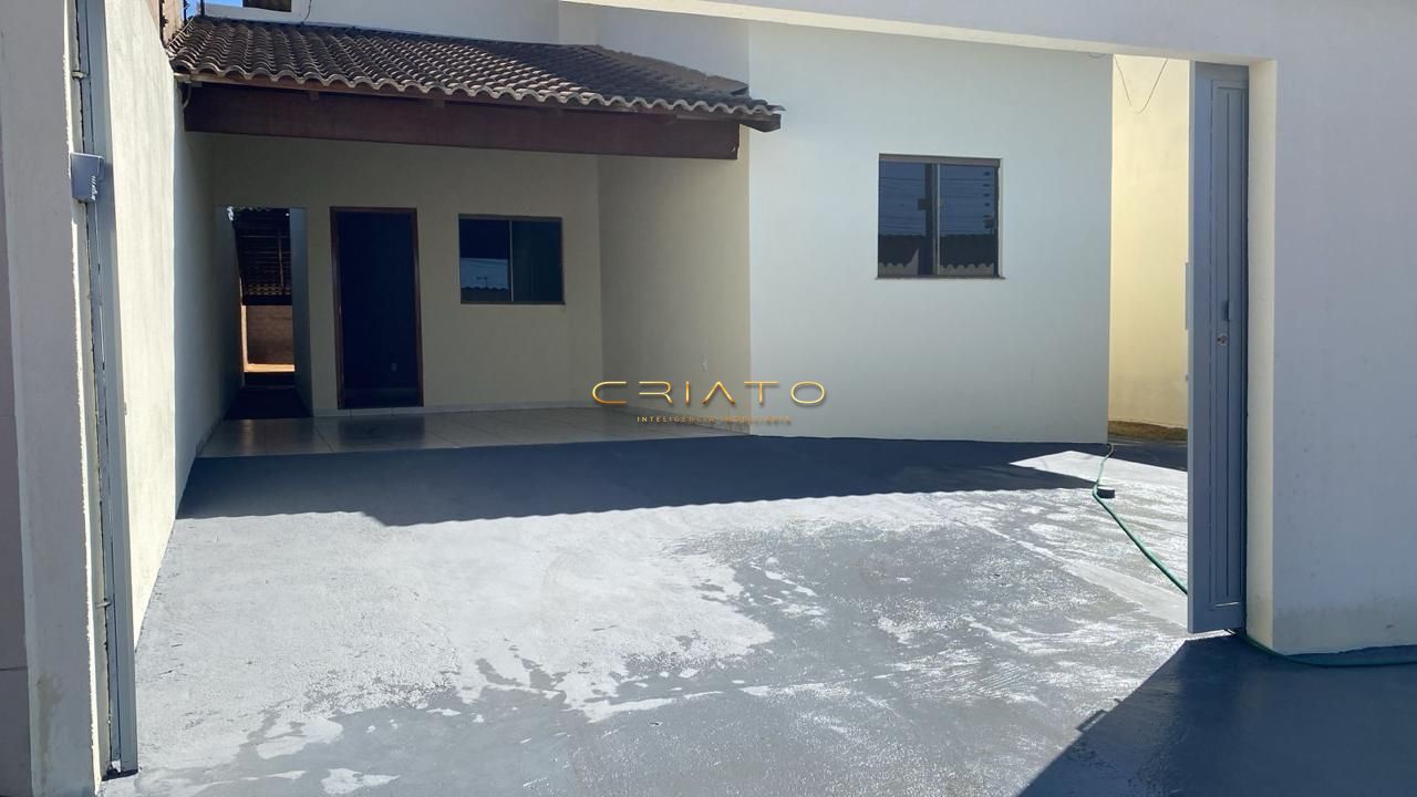 Casa à venda com 3 quartos, 110m² - Foto 1