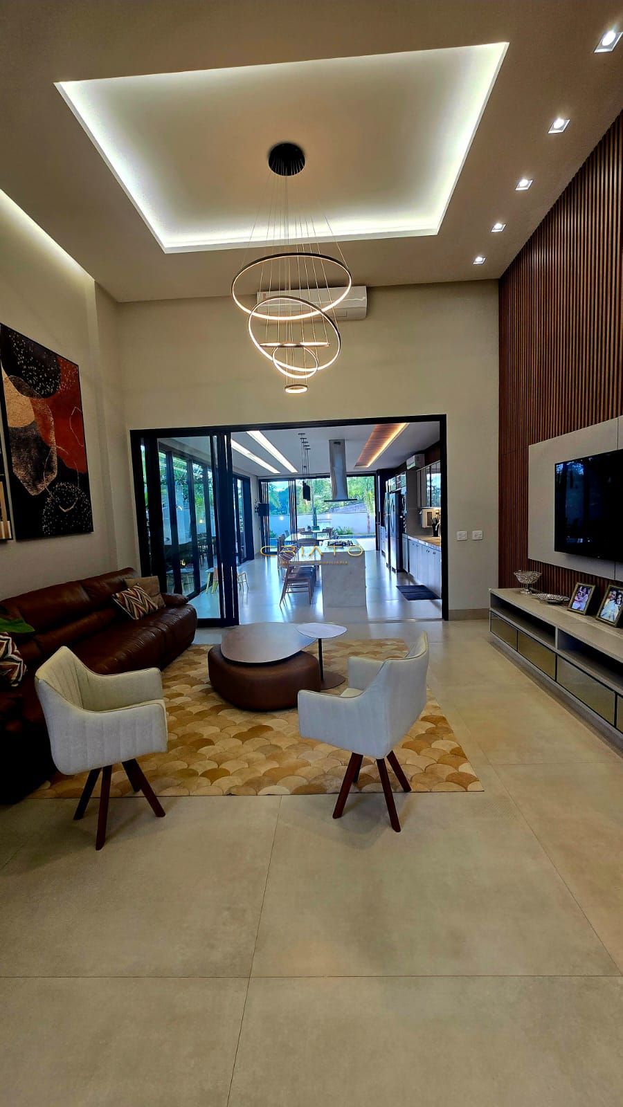 Sobrado, 5 quartos, 320 m² - Foto 1