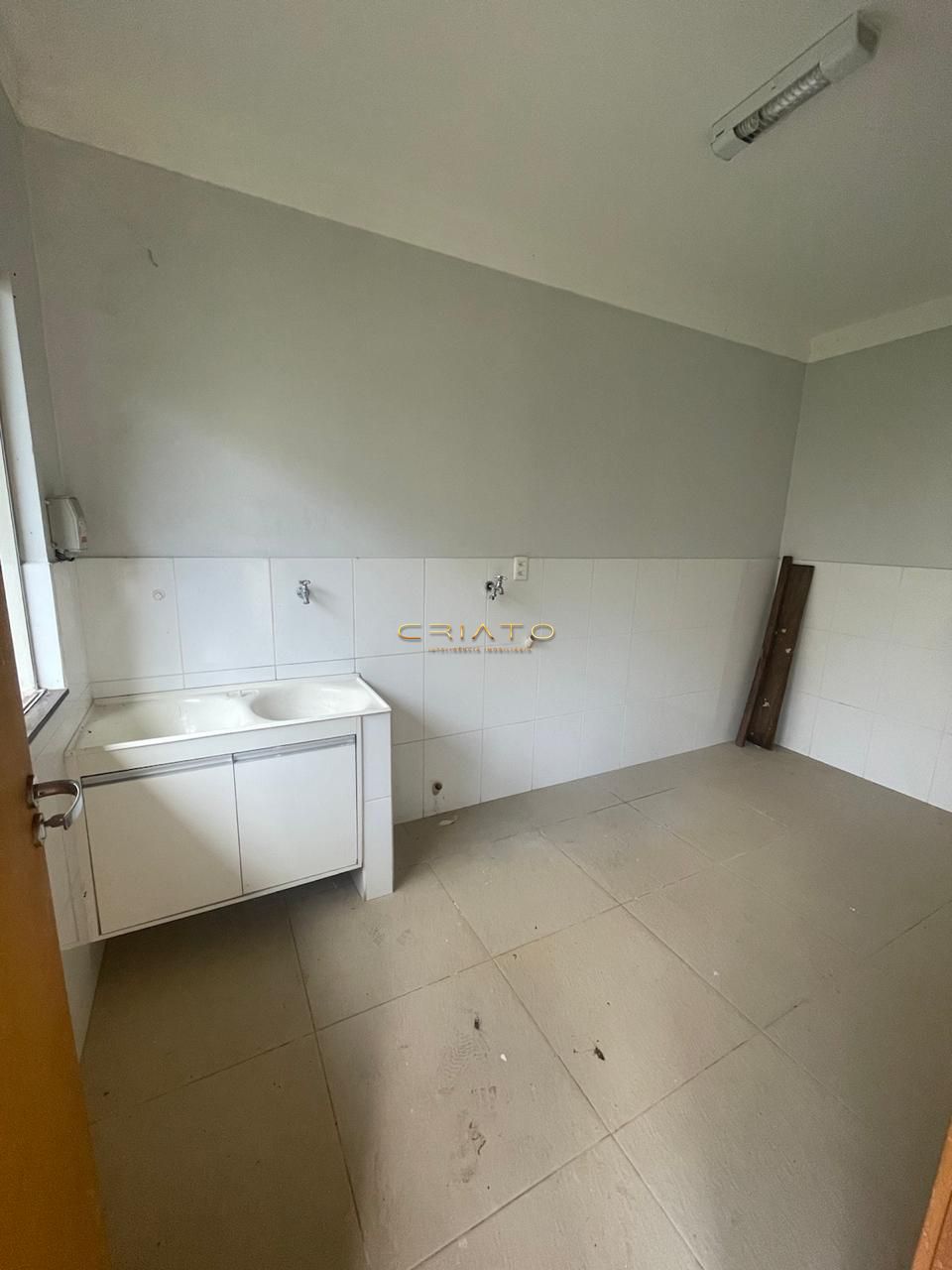 Casa à venda com 3 quartos, 234m² - Foto 17