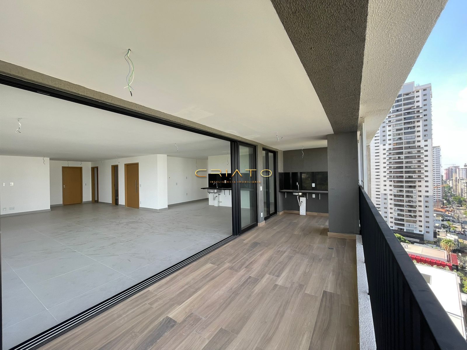 Apartamento, 4 quartos, 199 m² - Foto 1
