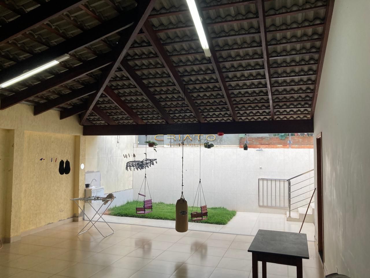 Casa com 3 Dormitórios à venda, 205 m² por R$ 750.000,00 Casa com 3 Dormitórios à venda, 205 m² por R$ 750.000,00