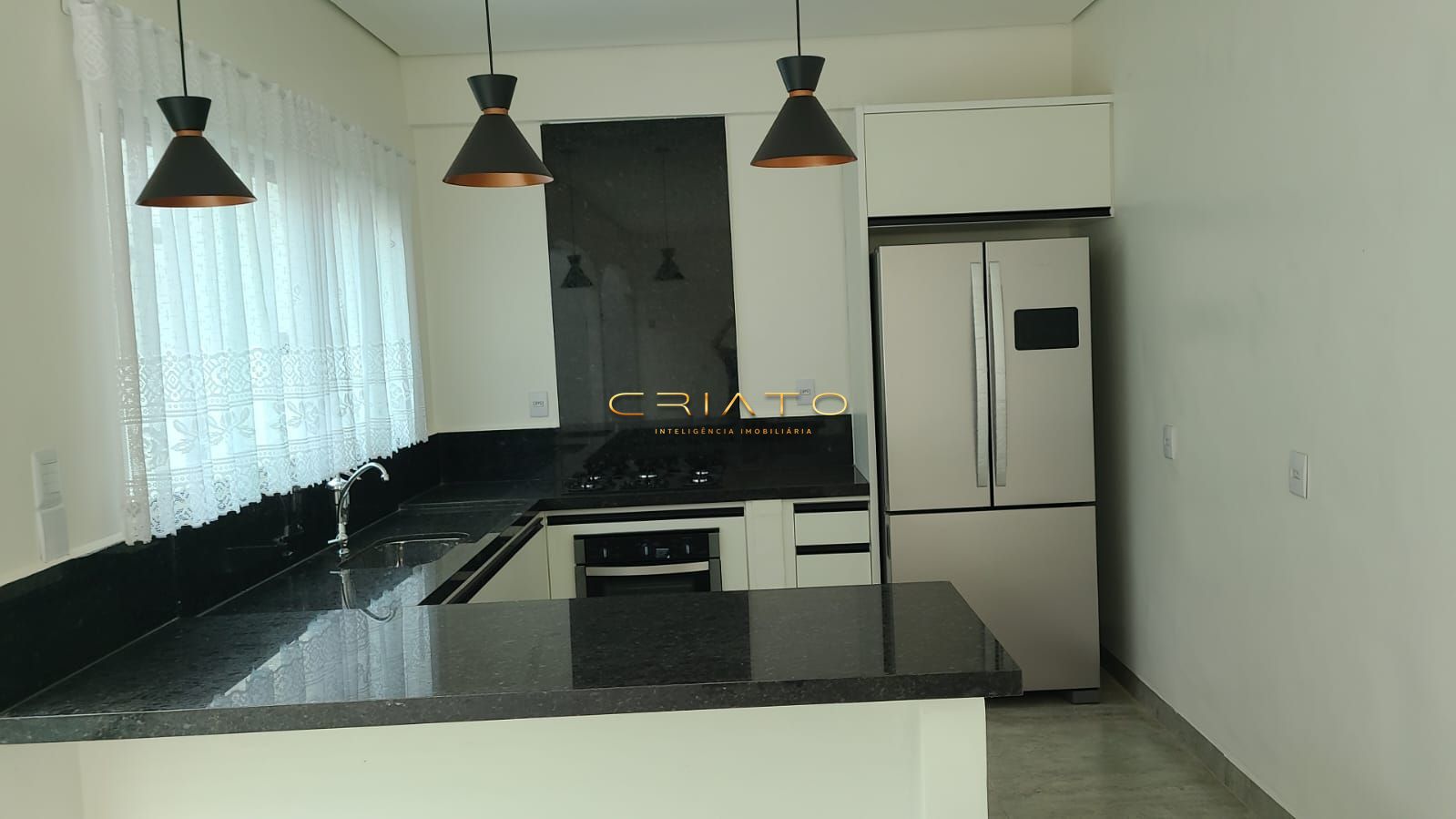 Casa à venda com 4 quartos, 300m² - Foto 12