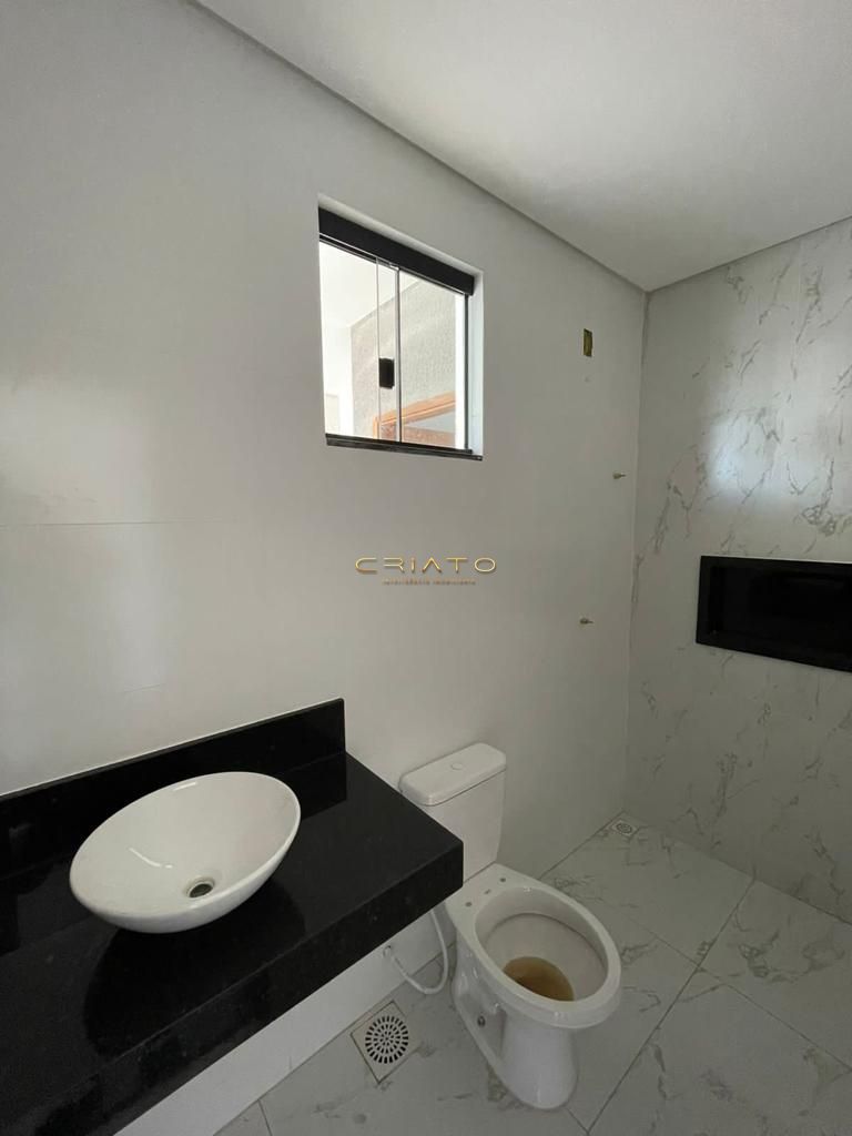Casa térrea com 3/4 sendo 1 suíte no jardim tropical, aparec