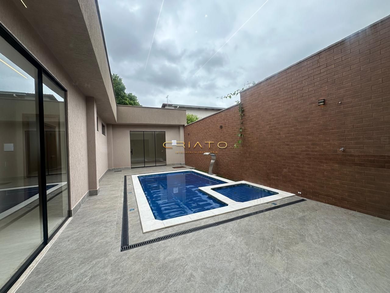 Casa com 3 Dormitórios à venda, 204 m² por R$ 1.180.000,00 Casa com 3 Dormitórios à venda, 204 m² por R$ 1.180.000,00