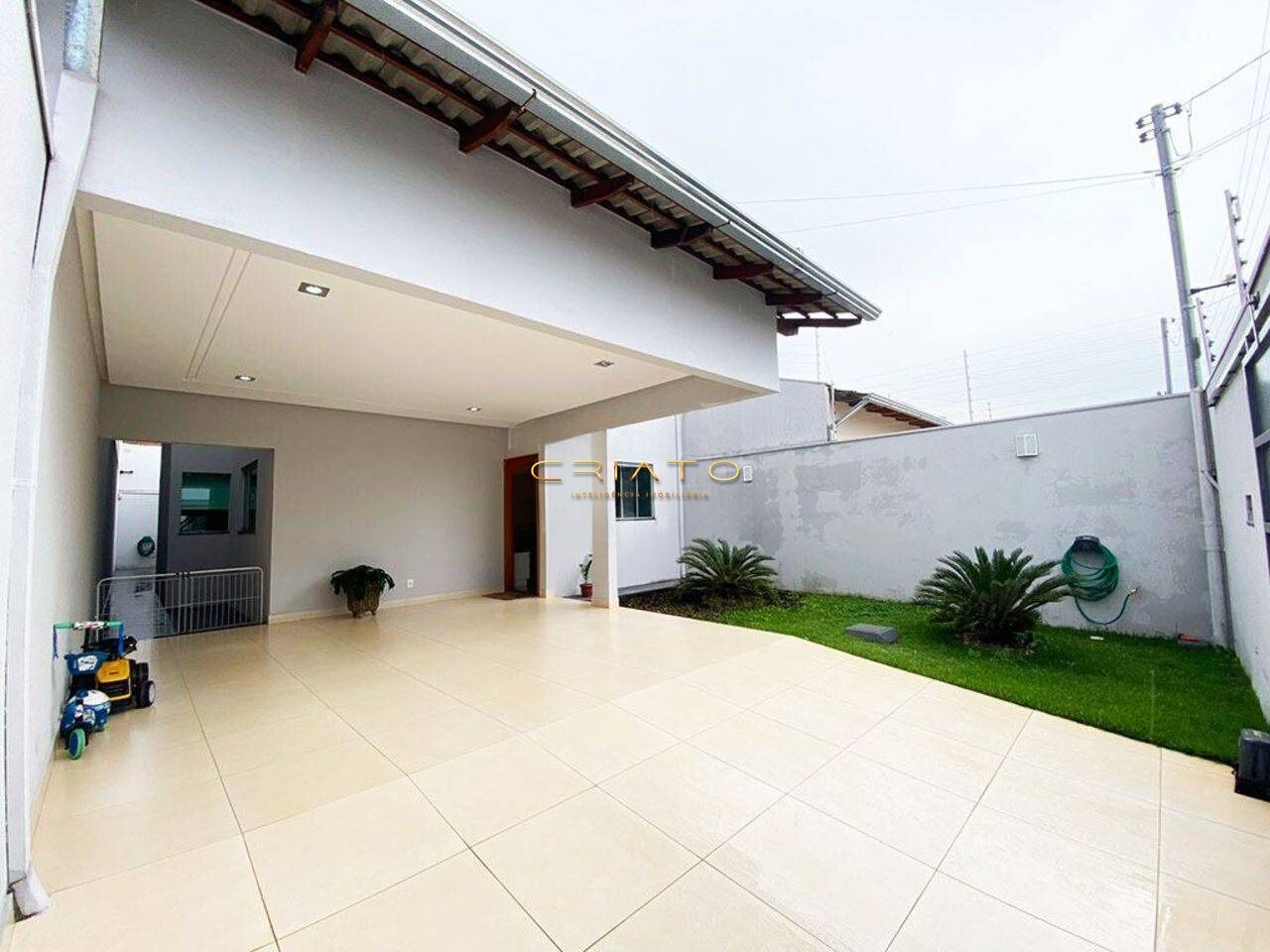 Casa à venda com 3 quartos, 138m² - Foto 2