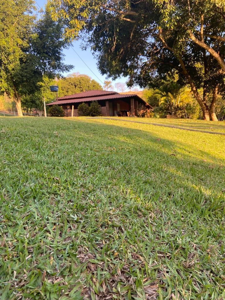 Chácara à venda com 3 quartos, 200m² - Foto 17