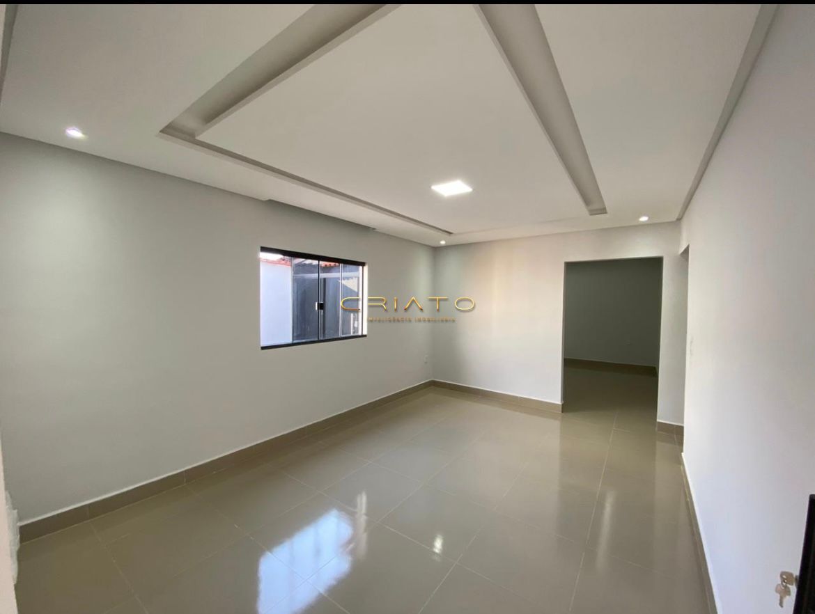 Casa à venda com 3 quartos, 100m² - Foto 2