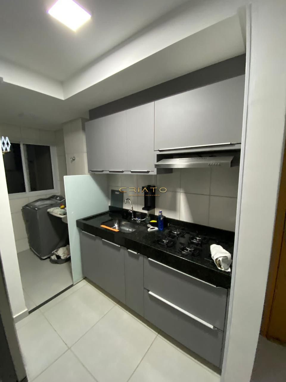 Apartamento à venda com 2 quartos, 55m² - Foto 2