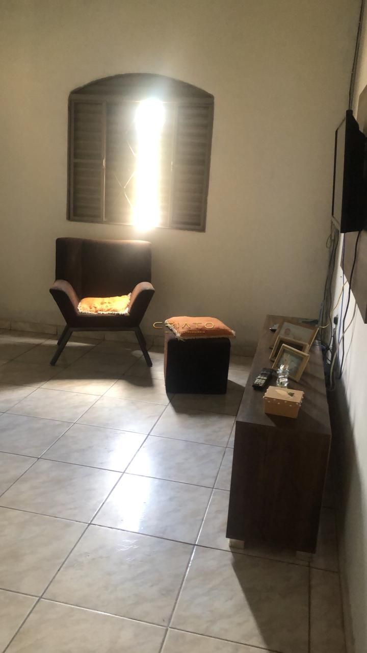 Casa à venda com 3 quartos, 130m² - Foto 11