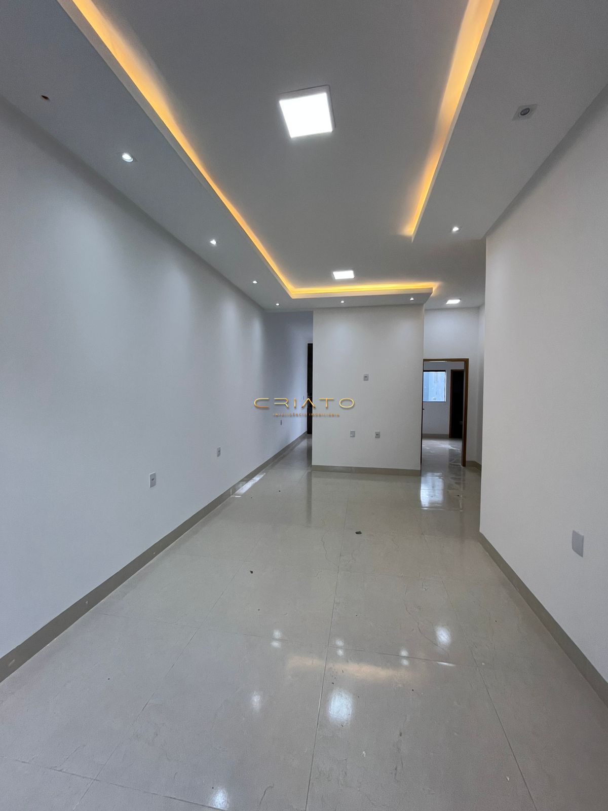 Casa à venda com 2 quartos, 87m² - Foto 1