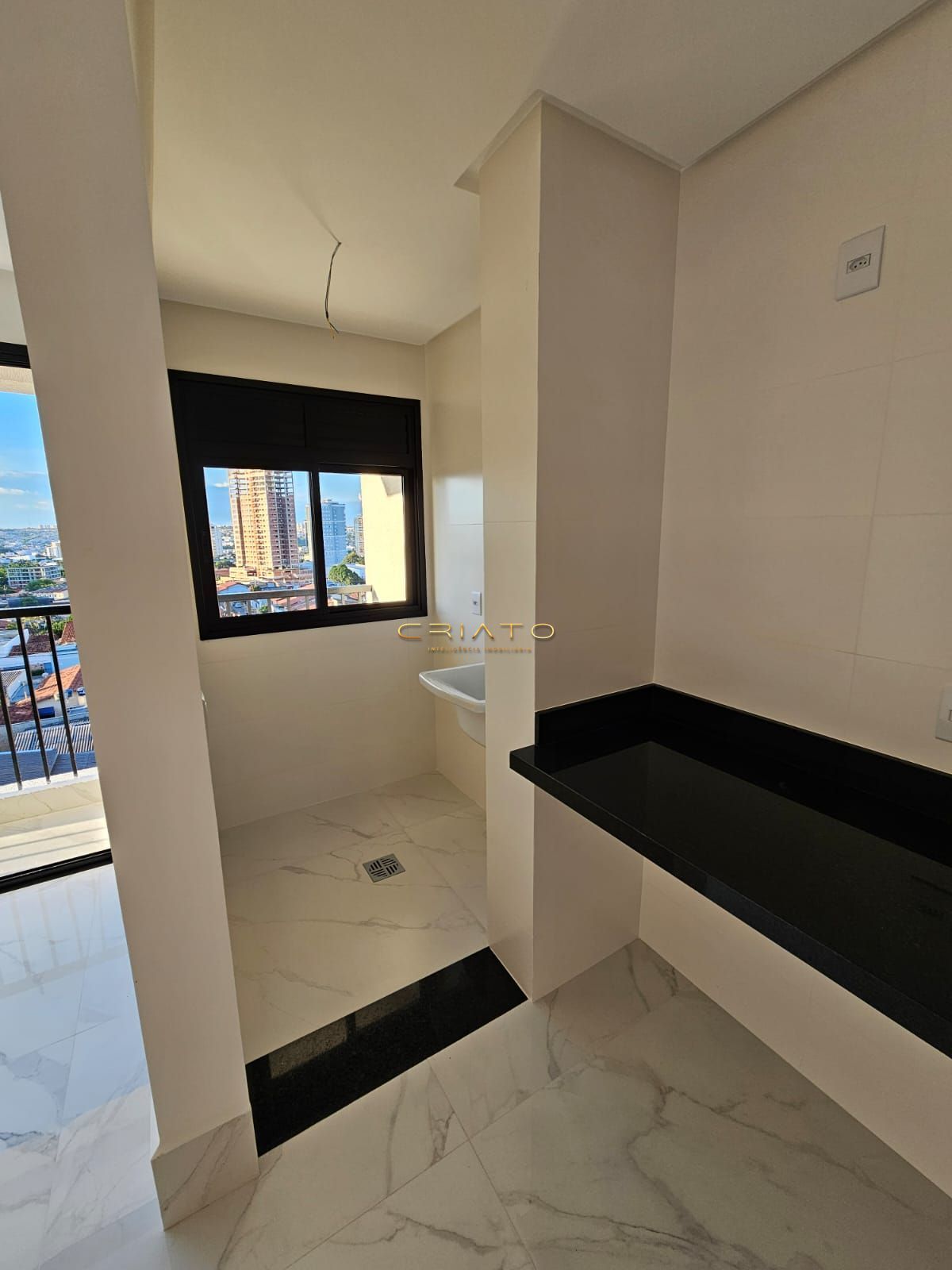 Apartamento à venda com 2 quartos, 65m² - Foto 4