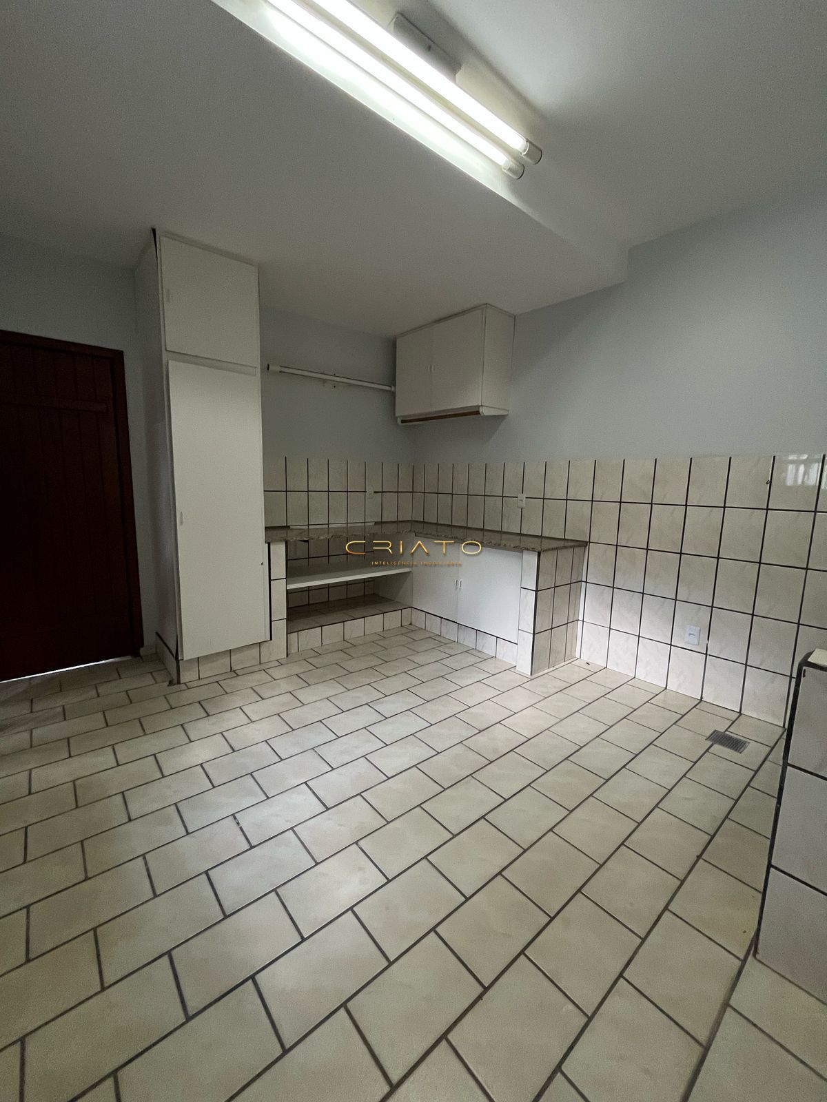 Casa à venda com 3 quartos, 320m² - Foto 14