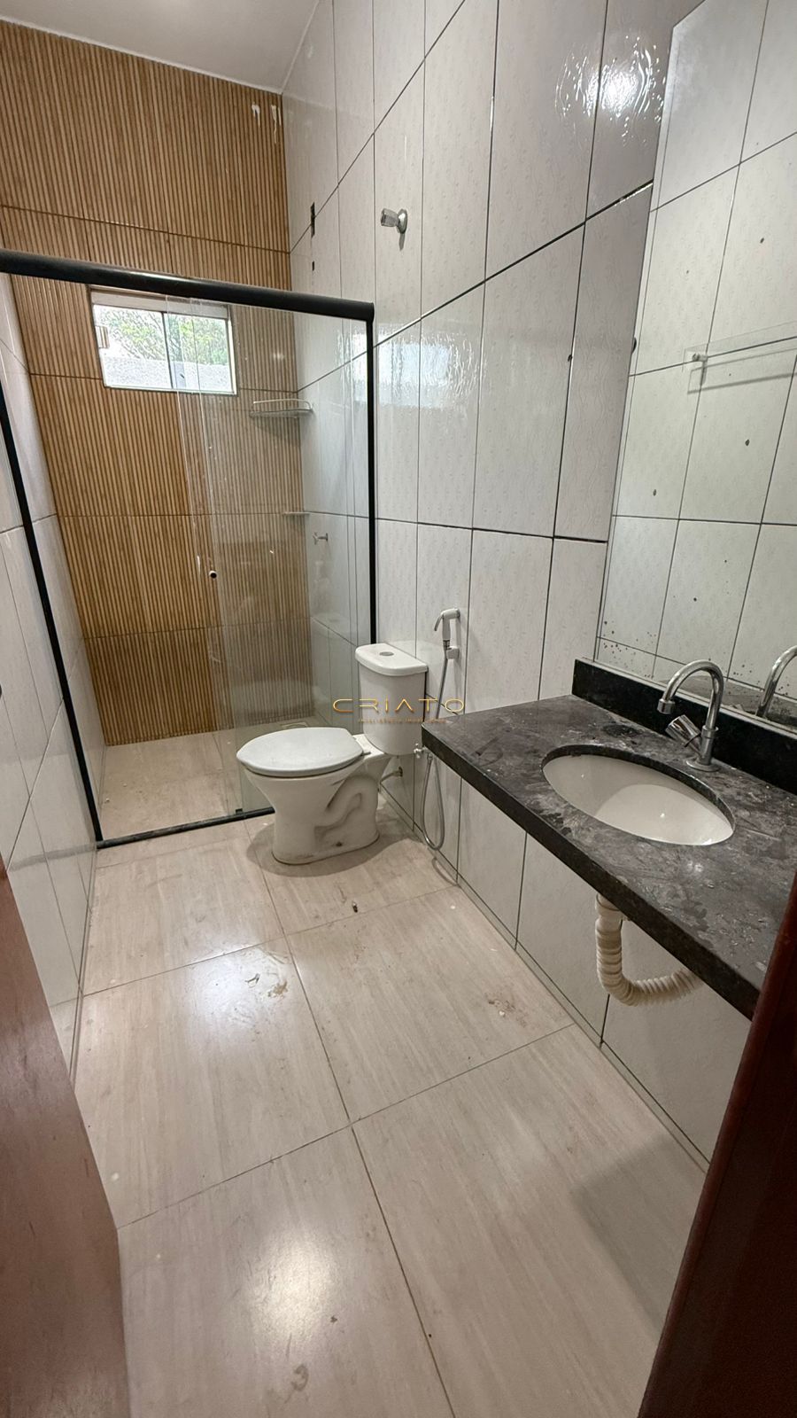 Casa com 2 Dormitórios à venda, 180 m² por R$ 285.000,00 Casa com 2 Dormitórios à venda, 180 m² por R$ 285.000,00