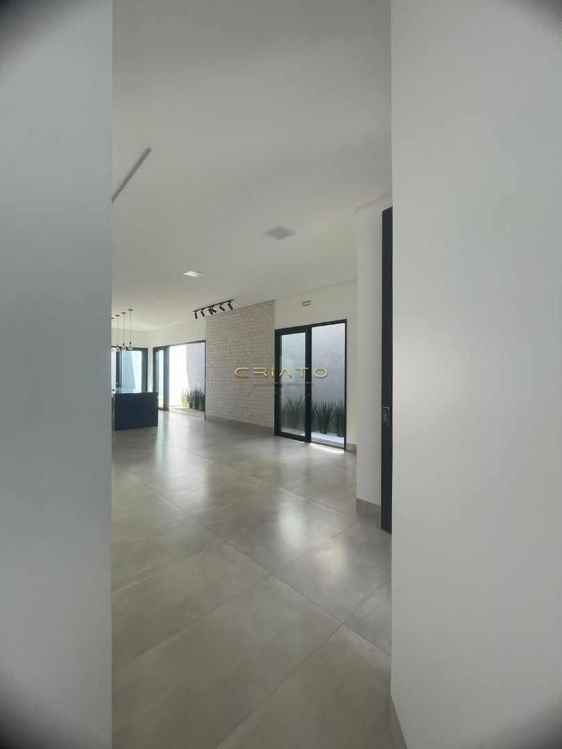 Casa de 3 quartos, 192m² no bairro Anápolis City, em Anápolis | Eu Corretor