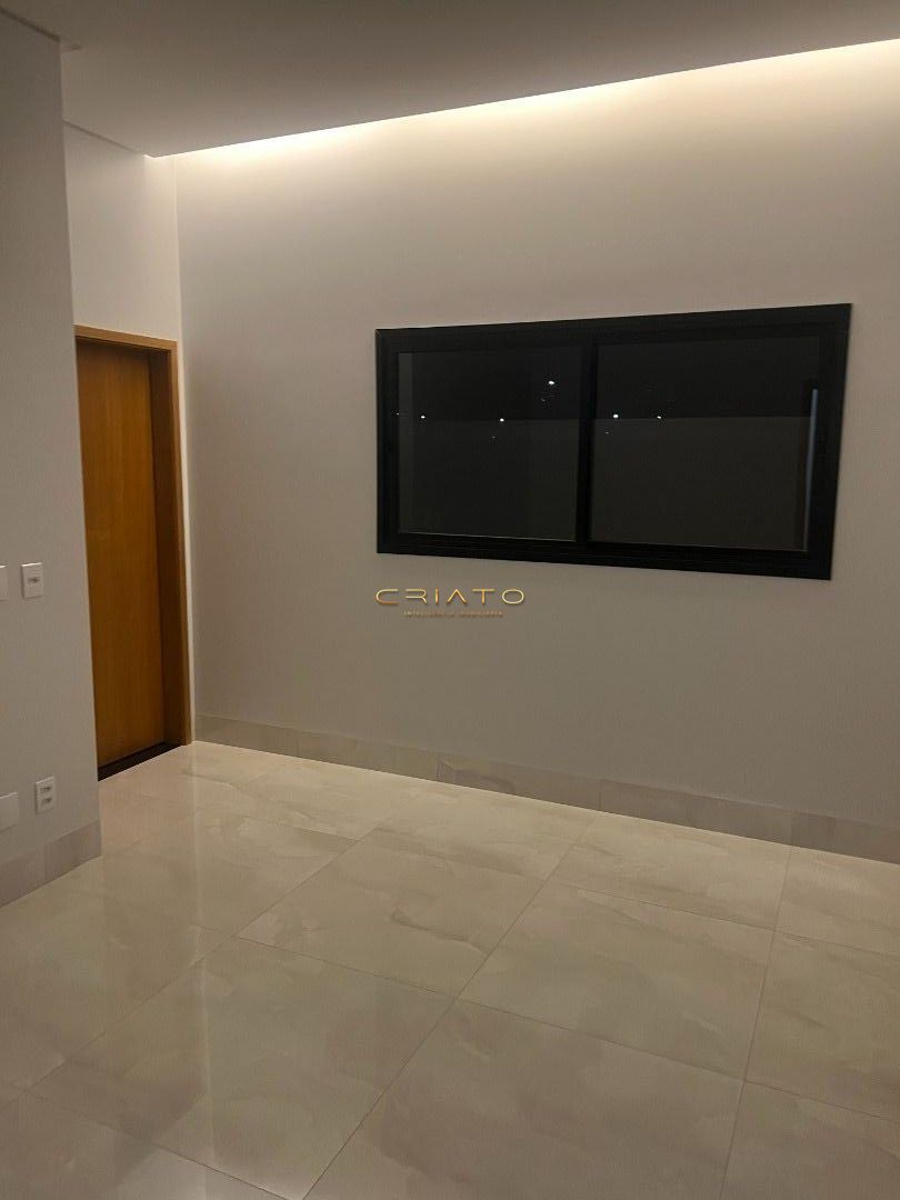 Casa de 3 quartos, 203m² | Eu Corretor