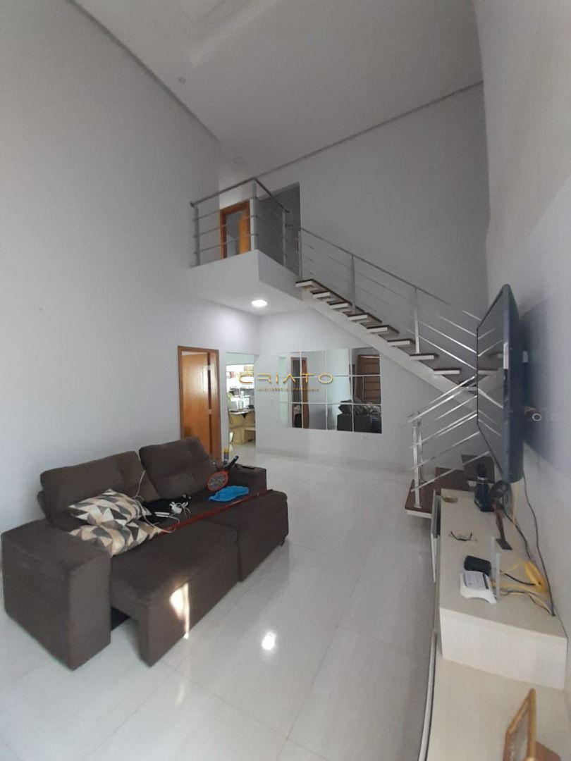 Sobrado de 3 quartos, 243m² no bairro Nenhum, em Anápolis | Eu Corretor