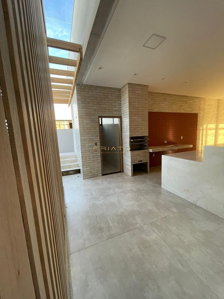 Casa de 3 quartos, 294m² | Eu Corretor