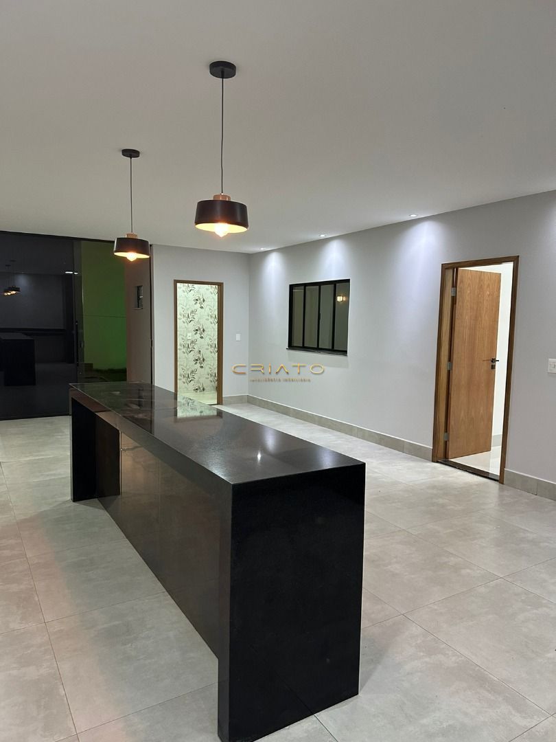 Casa de 3 quartos, 220m² no bairro Residencial Valência, em Anápolis | Eu Corretor
