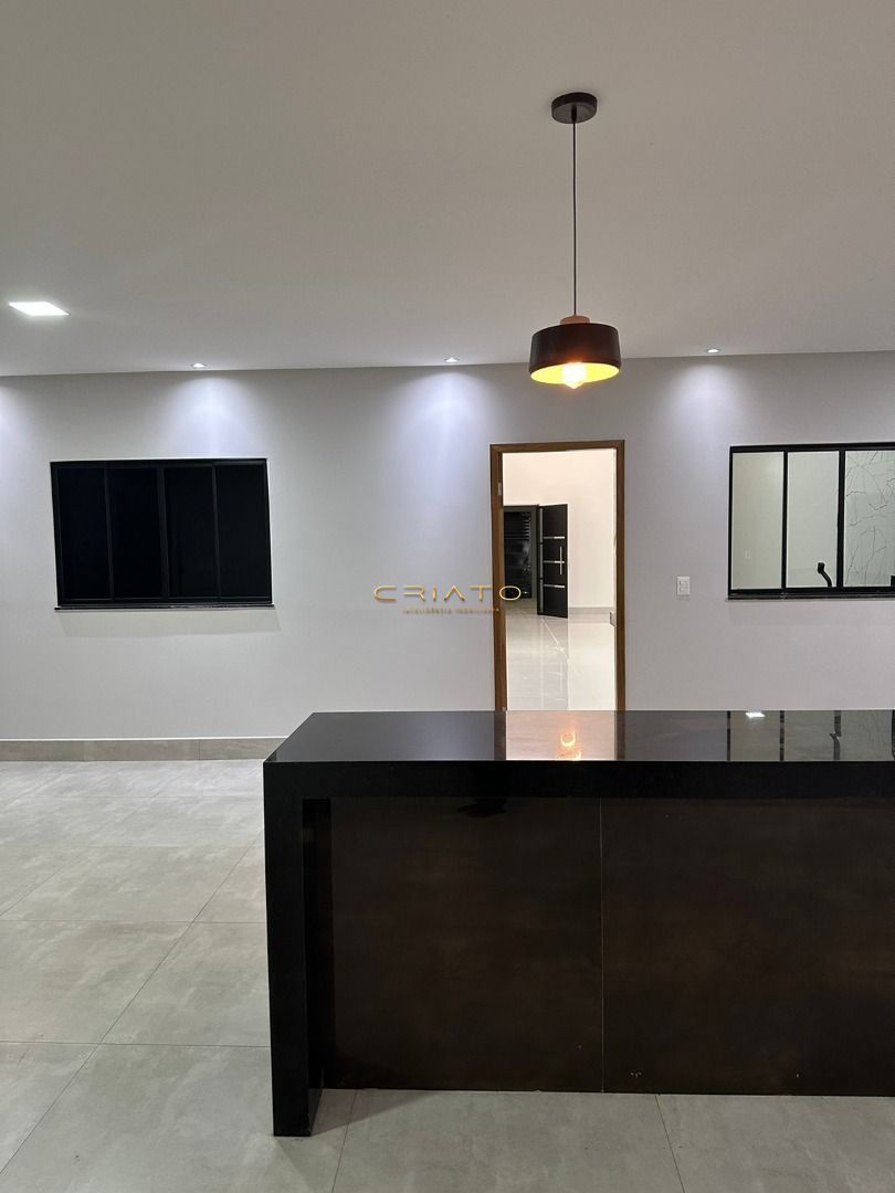 Casa de 3 quartos, 220m² no bairro Residencial Valência, em Anápolis | Eu Corretor