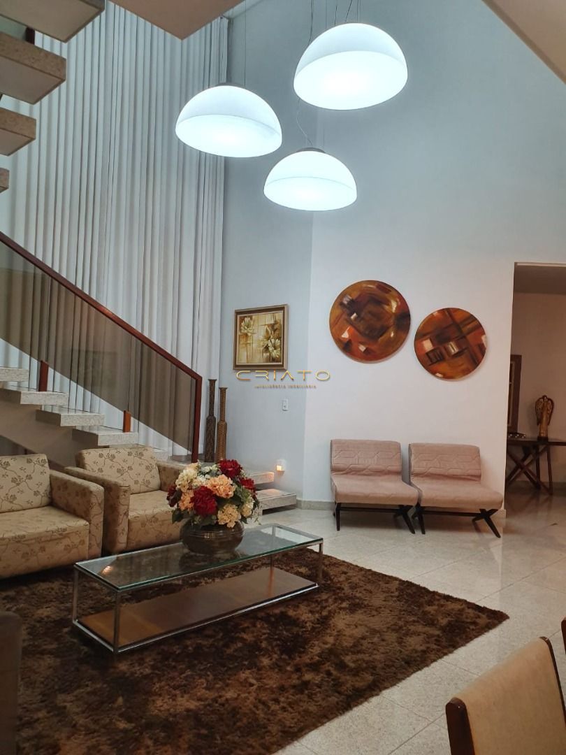 Sobrado de 4 quartos, 450m² no bairro Residencial Sun Flower, em Anápolis | Eu Corretor