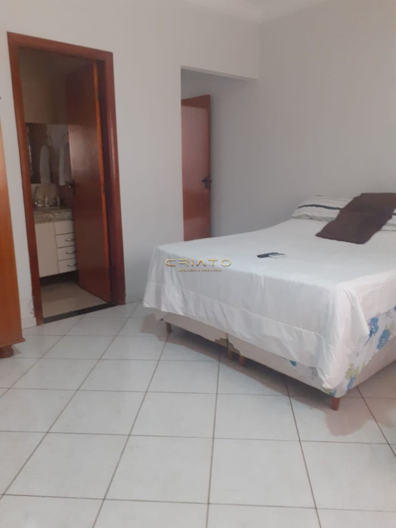 Casa de 3 quartos, 170m² no bairro São Carlos, em Anápolis | Eu Corretor