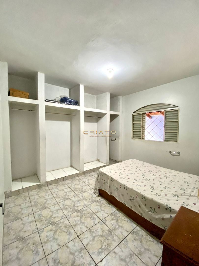 Casa de 4 quartos, 220m² no bairro Jundiaí, em Anápolis | Eu Corretor