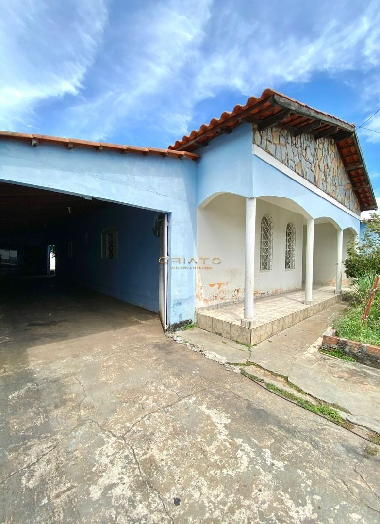 Casa de 4 quartos, 220m² no bairro Jundiaí, em Anápolis | Eu Corretor