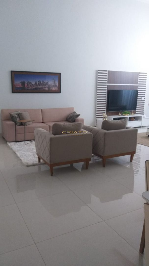 Casa de 3 quartos, 270m² no bairro Nenhum, em Anápolis | Eu Corretor