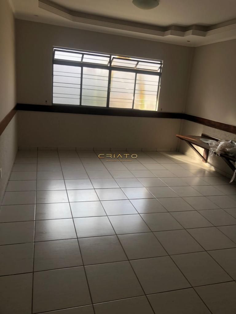 Casa de 6 quartos, 400m² no bairro Anápolis City, em Anápolis | Eu Corretor