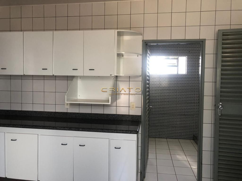 Casa de 6 quartos, 400m² no bairro Anápolis City, em Anápolis | Eu Corretor