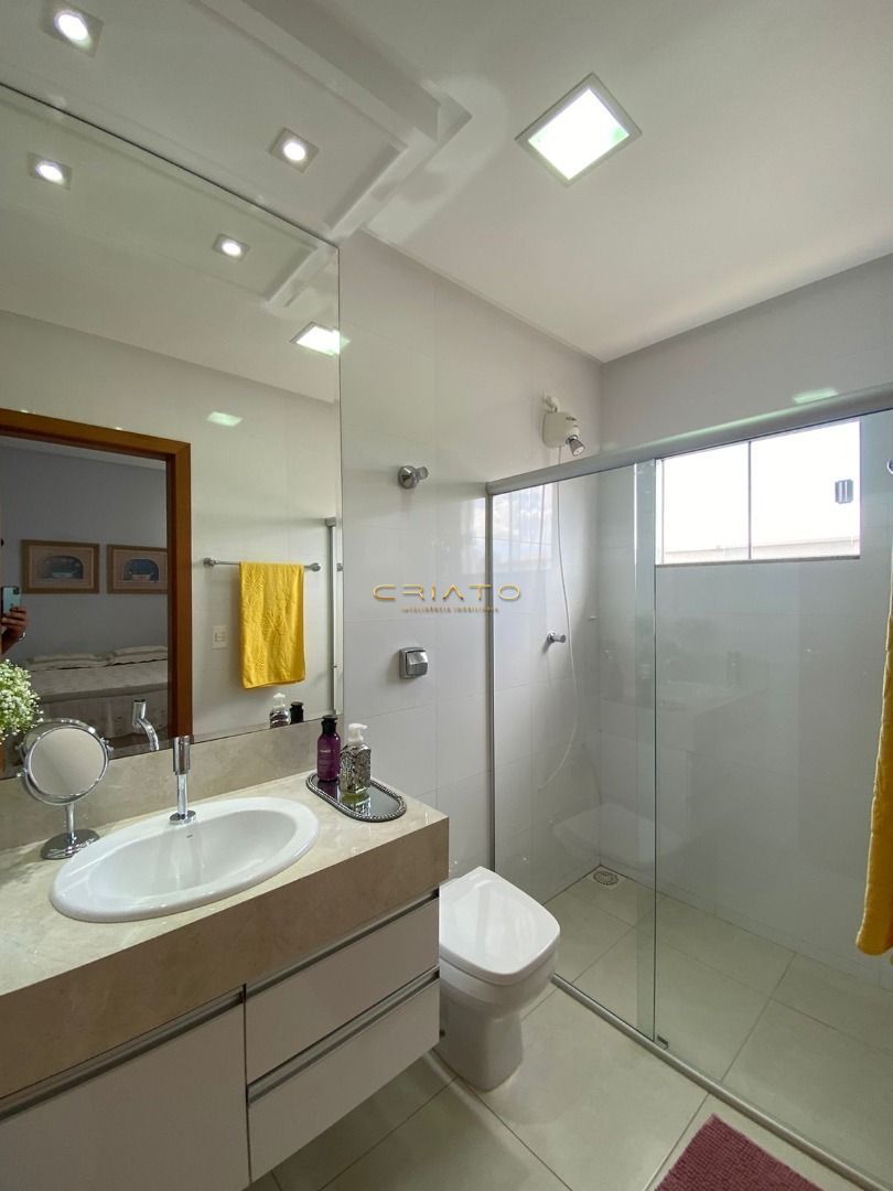 Casa de 3 quartos, 245m² no bairro Residencial Anaville, em Anápolis | Eu Corretor