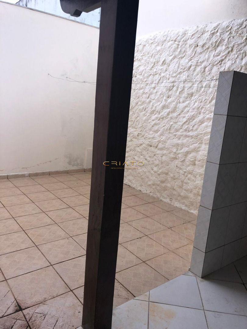 Sobrado de 3 quartos, 265m² no bairro Jardim Ana Paula, em Anápolis | Eu Corretor