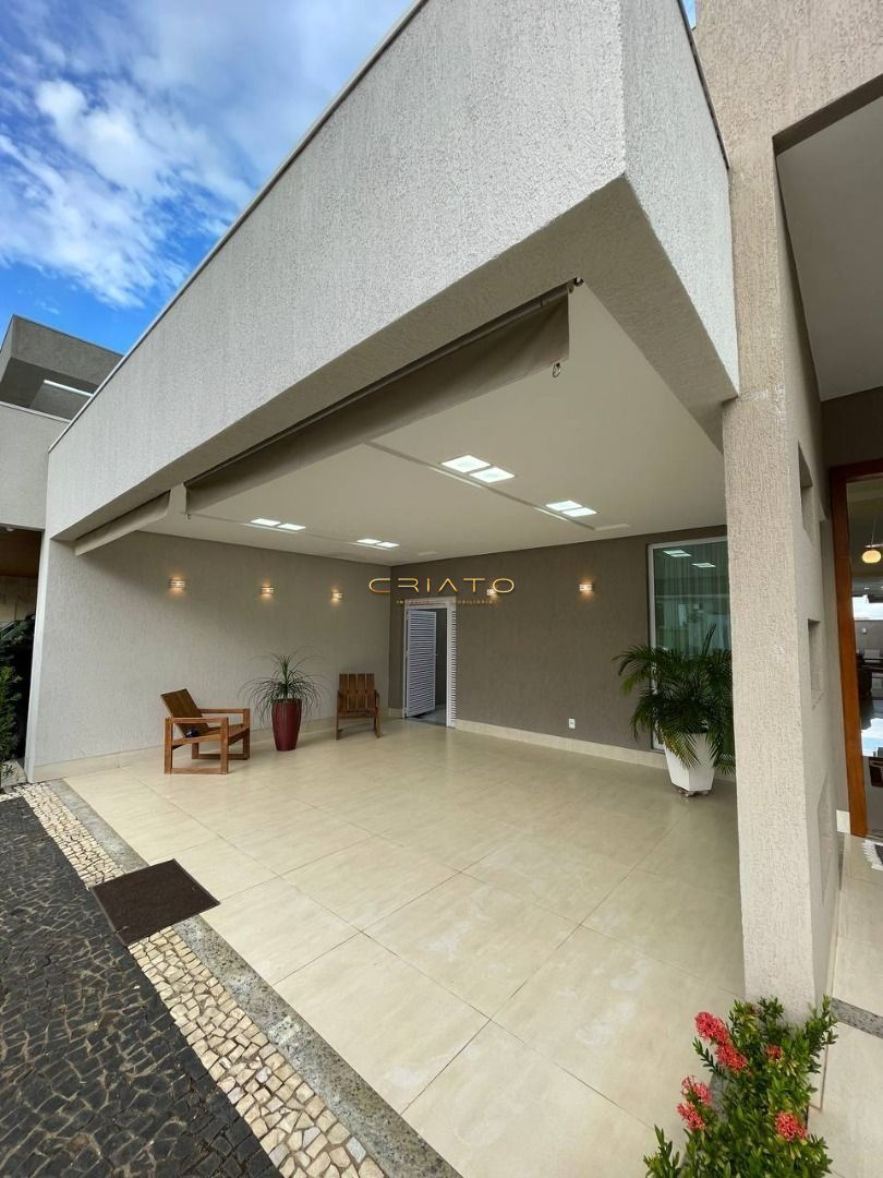 Sobrado de 3 quartos, 297m² no bairro Setor Bougainville, em Anápolis | Eu Corretor