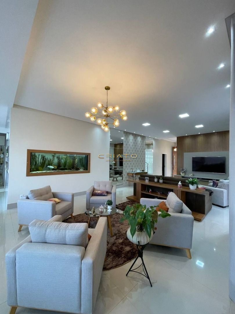 Sobrado de 3 quartos, 297m² no bairro Setor Bougainville, em Anápolis | Eu Corretor