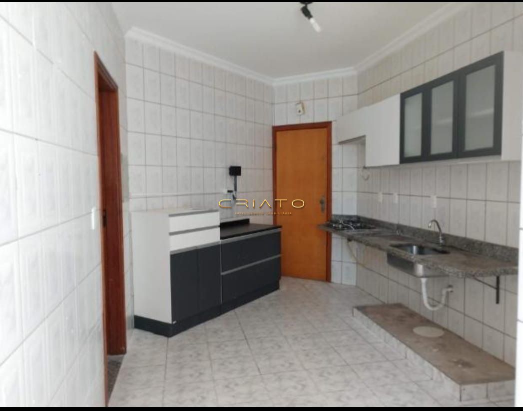 Apartamento de 3 quartos, 77m² no bairro Maracanã, em Anápolis | Eu Corretor