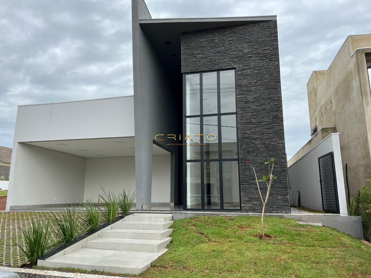 Casa de 3 quartos, 201m² | Eu Corretor