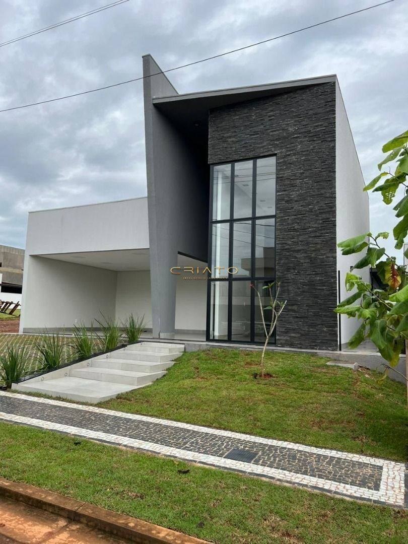 Casa de 3 quartos, 201m² | Eu Corretor